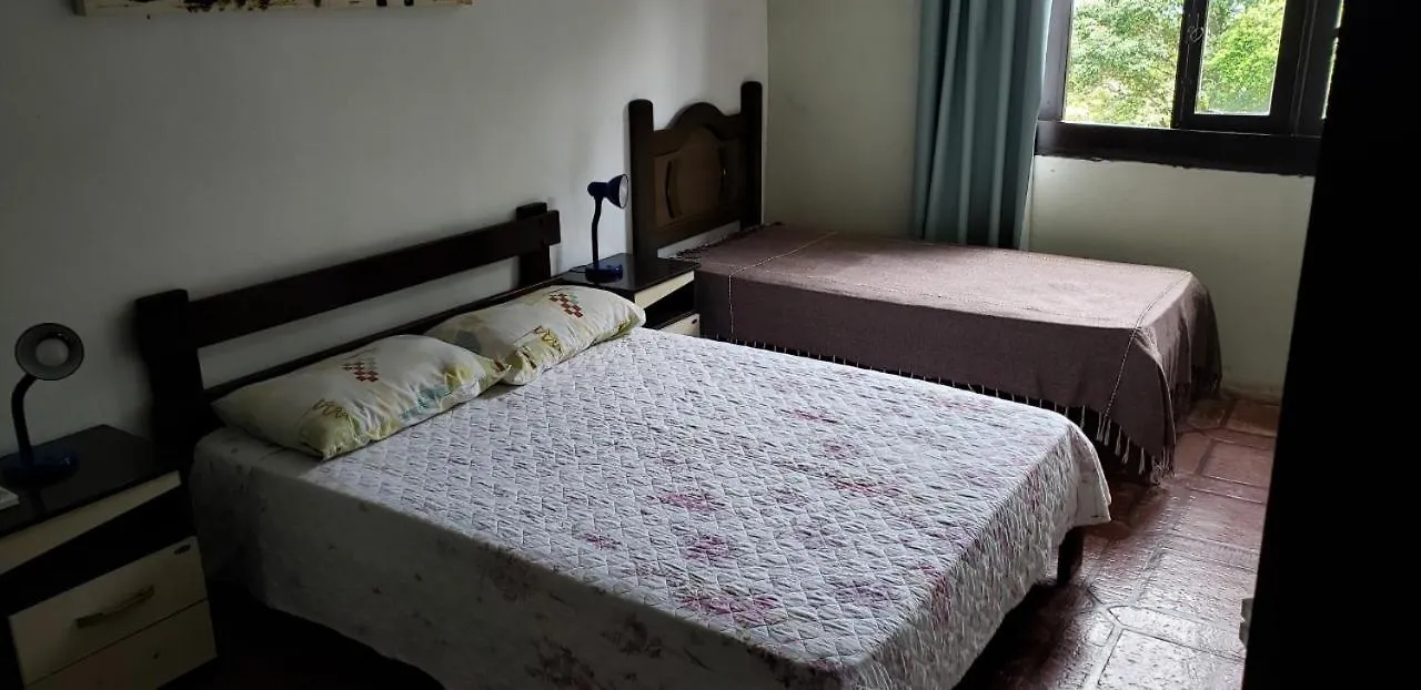 Apartamento Frente Mar com 02 suítes Bombinhas Brasil